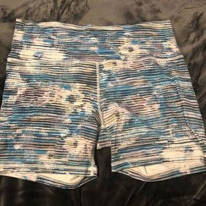 Lululemon shorts high waist size 8
